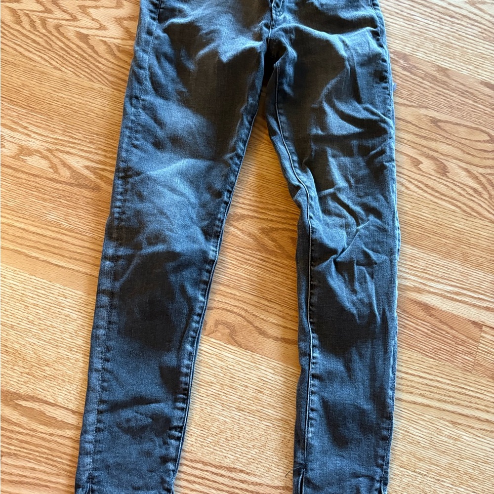 Black skinny jeans